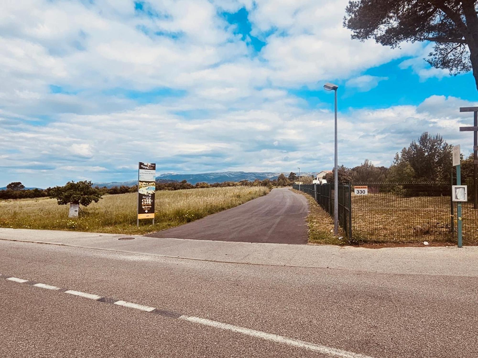Le Castellet Et Proche Circuit Paul-ricard A 20 Mn De La * Signes